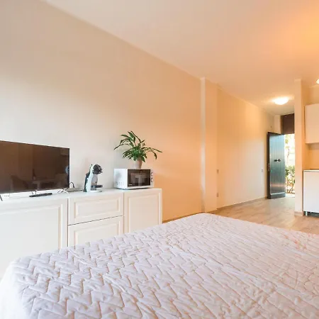 Apartamento Mono Garden-17 By Interhome